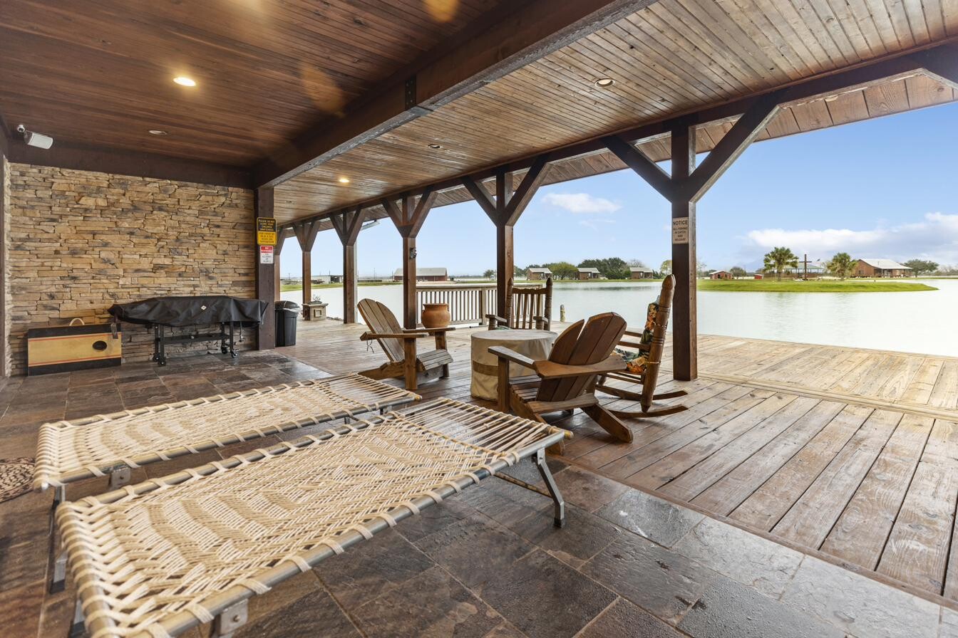 Lodge back porch overlooking the lake